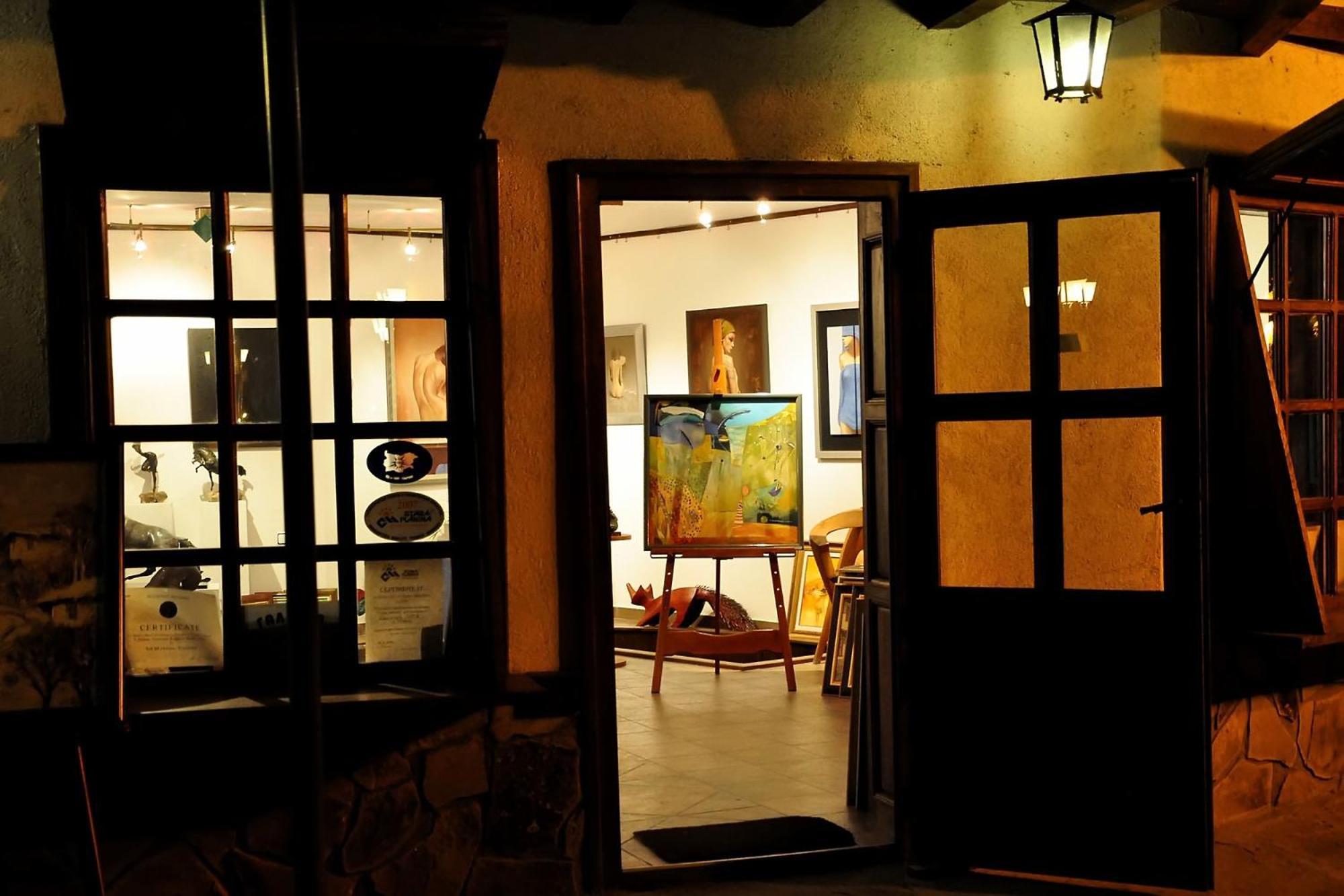 Art - M Gallery Treavna Exterior foto